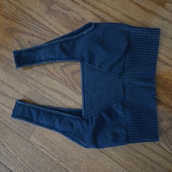 FP Movement by Free People Good Karma Square-Neck Bra in deepest navy - Picture 2 of 3